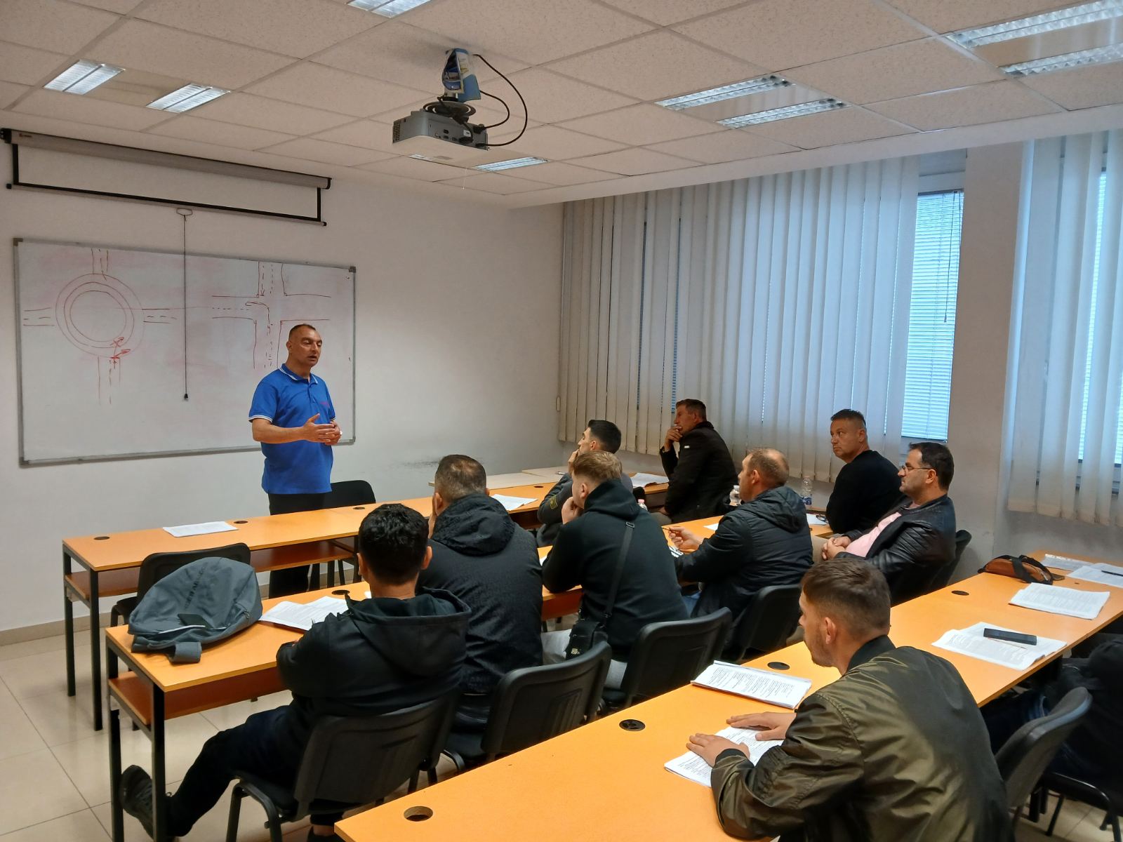 HM STORITVE students